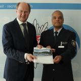 Foto: Landrat Dr. Gericke und Polizeidirektor Johannes Schütze